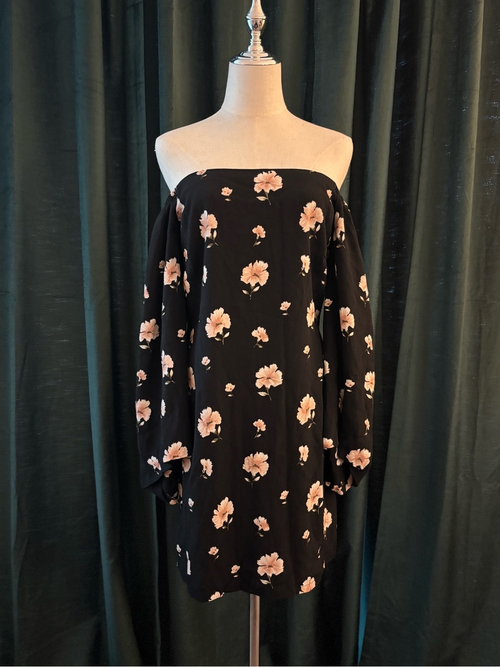 Lucy Paris Black Off-Shoulder Floral Long Sleeve Dress